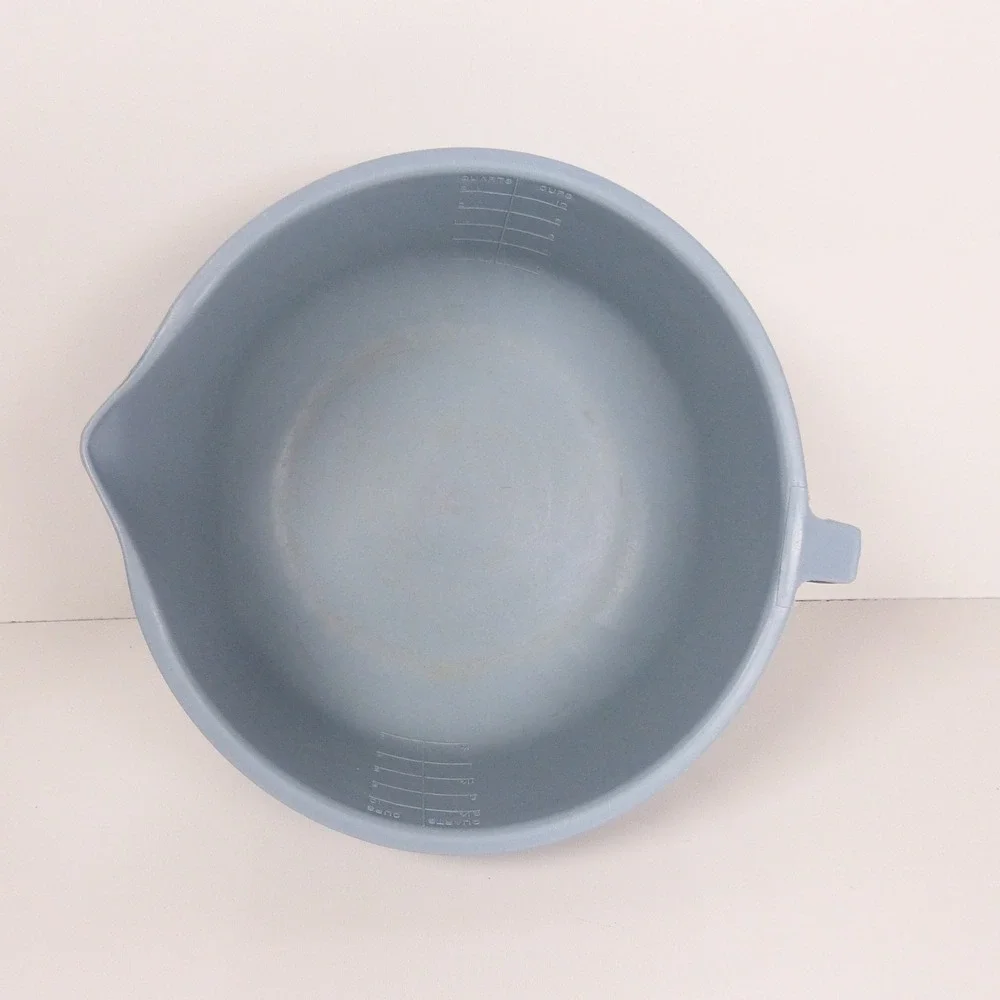 Vintage Shamrock Neatway Blue Swirl Mixing Bowl with Handle 2.5 Qt 10 Cups Retro